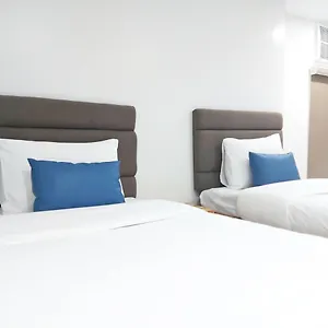 Hotel Airobedz Makati - A Value